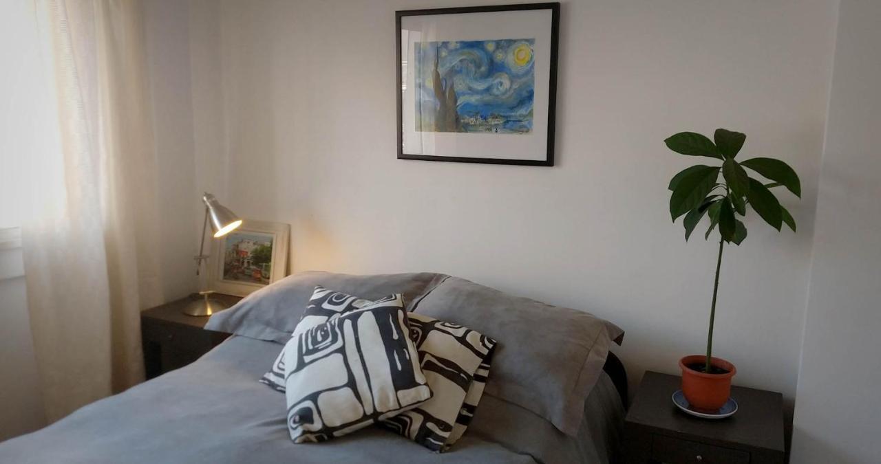 Appartement Depto 2 Ambientes Muy Luminoso Con Wifi Y Vista A La Plaza à Buenos Aires Extérieur photo