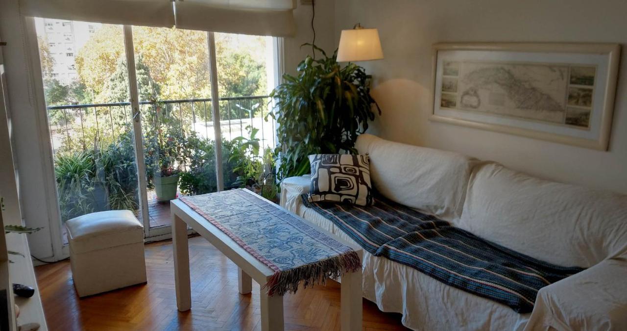 Appartement Depto 2 Ambientes Muy Luminoso Con Wifi Y Vista A La Plaza à Buenos Aires Extérieur photo