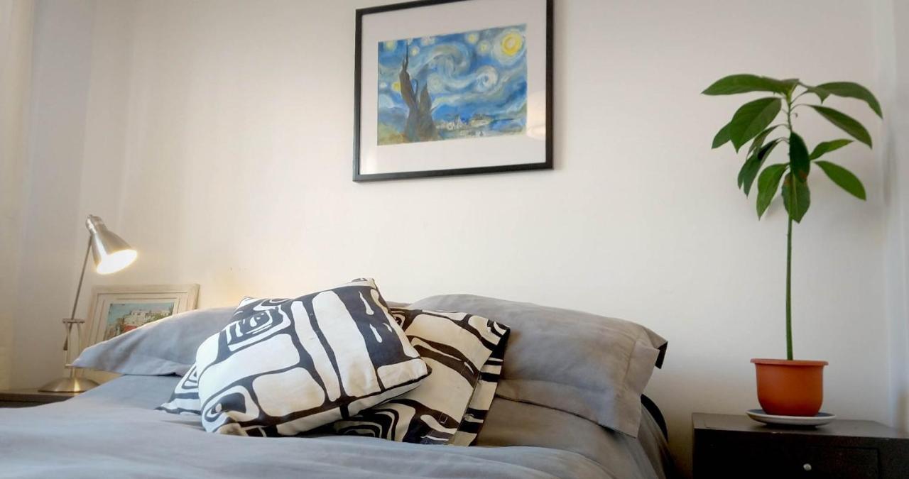 Appartement Depto 2 Ambientes Muy Luminoso Con Wifi Y Vista A La Plaza à Buenos Aires Extérieur photo